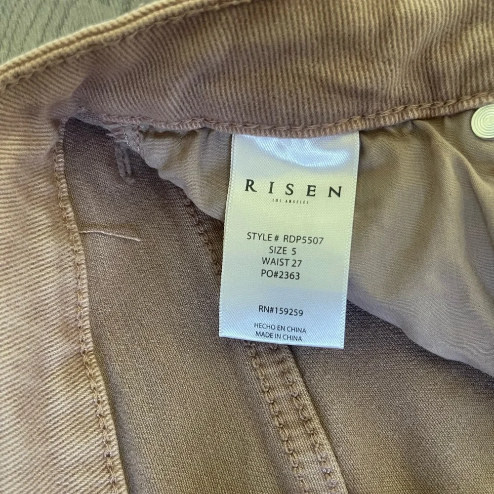 Risen Jeans Women Sz 5 / 27 High Rise Wide Leg Pink Mauve Denim Stretch Raw Hem - Picture 11 of 11